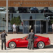 Ferrari a Dubai Marina