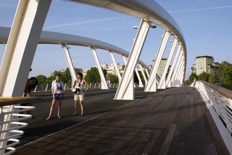 Buro Happold Studio, Ponte della Musica