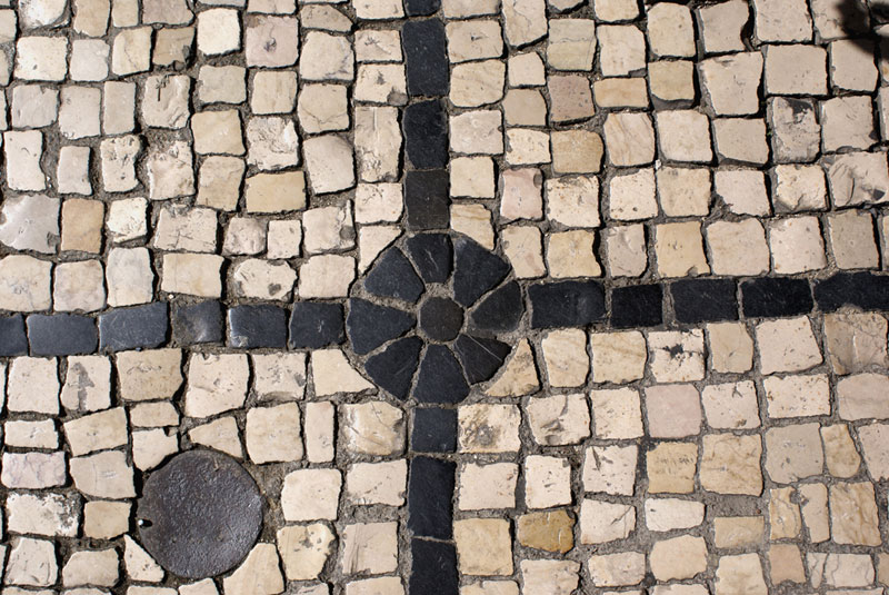 Lisbona, calcare bianco e basalto nero