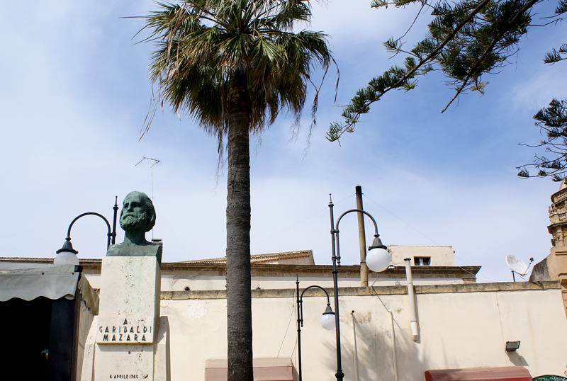 Mazara del Vallo, busto di Garibaldi