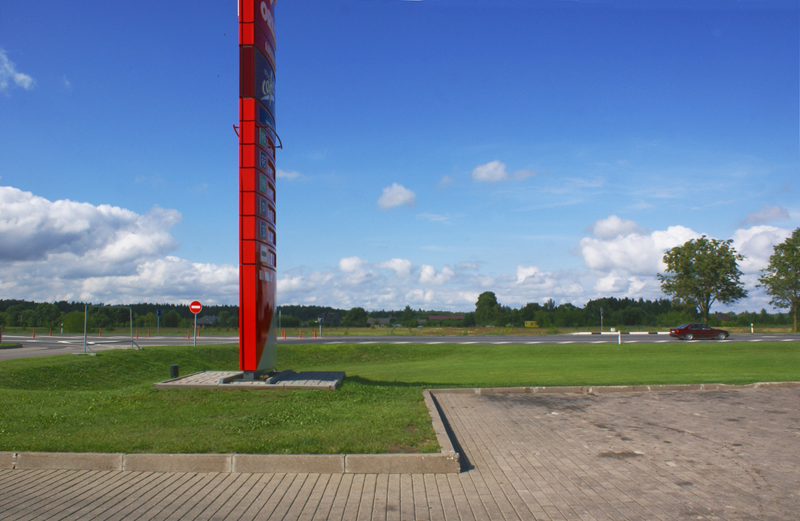 Lituania, distributore di benzina sulla strada per Vilnius