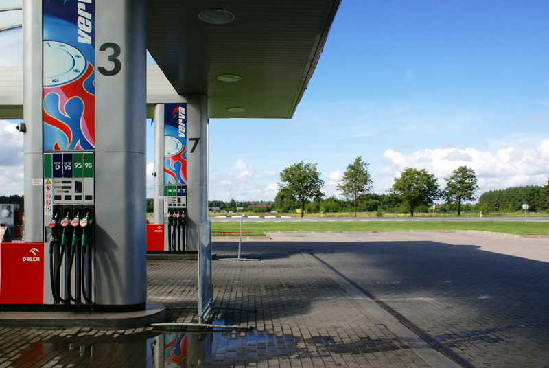 Lituania, distributore di benzina sulla strada per Vilnius