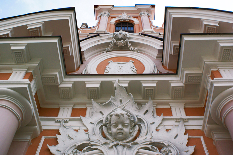 Vilnius, Lituania, particolare della chiesa di San Casimiro