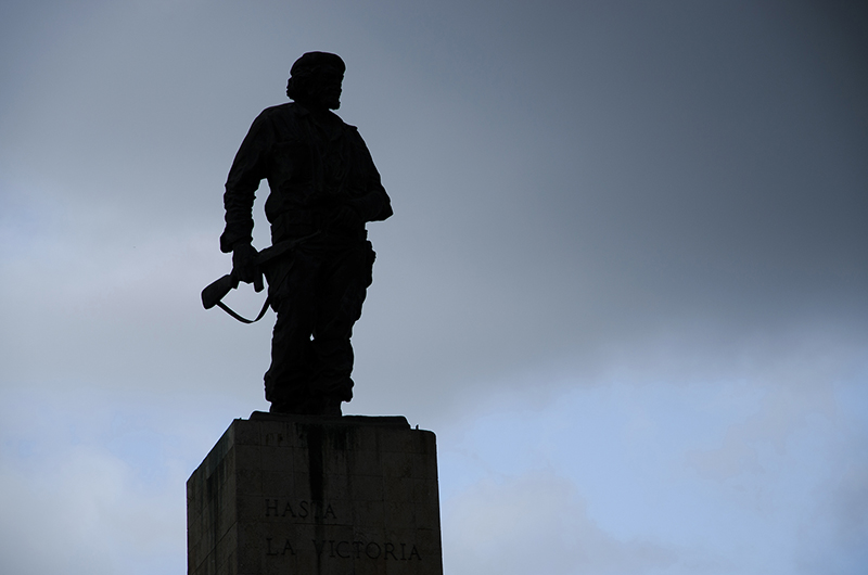 0743 Santa Clara, silhouette del Che
