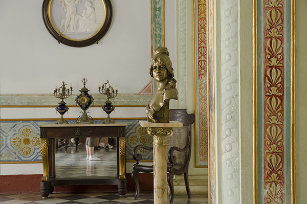 0843 Interno